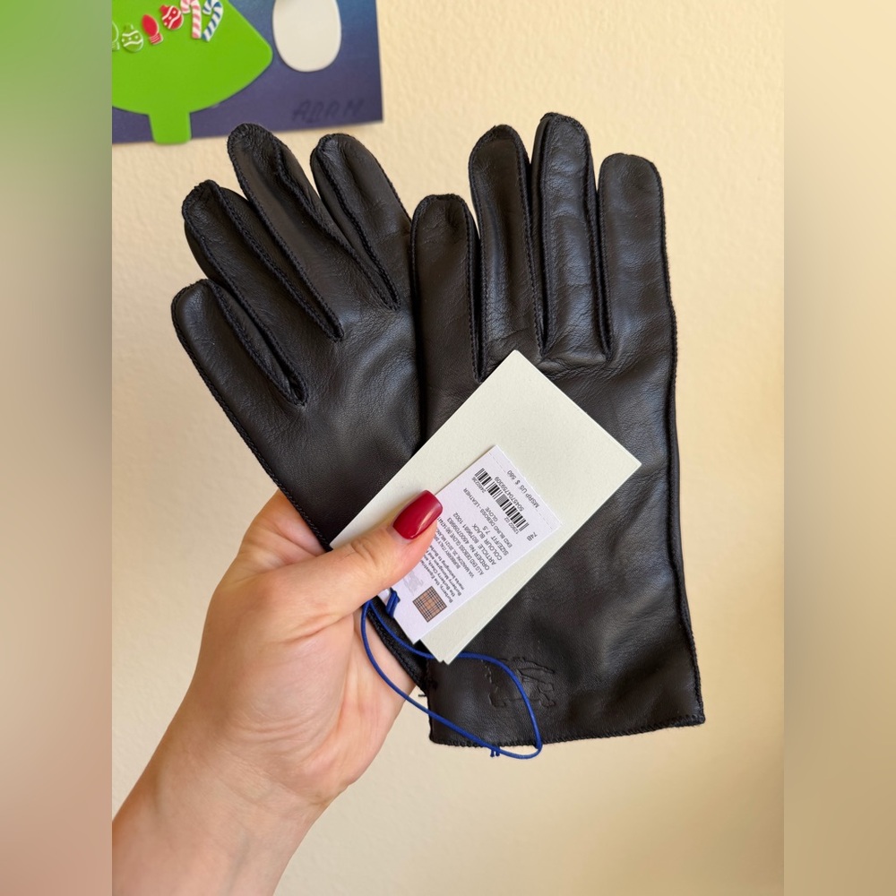 Burberry Leather Gloves – Size 7.5 – New with Tags